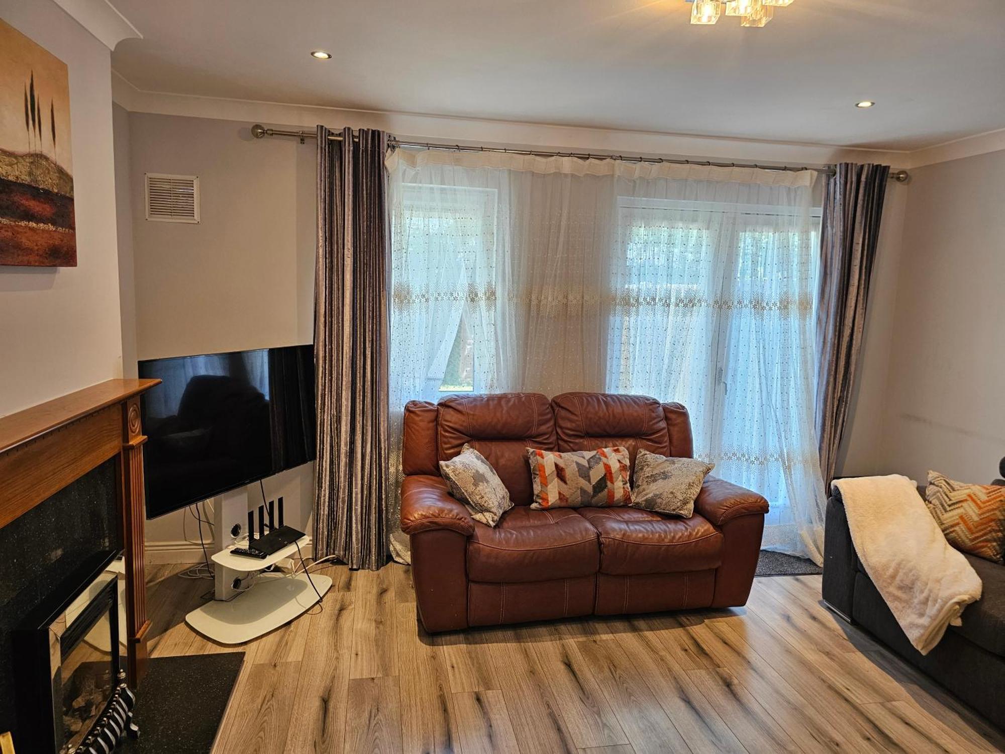 Modern House In Dublin Villa — Photos 3